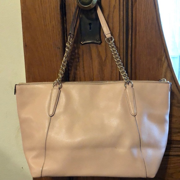 Coach - Picture 2 of 8